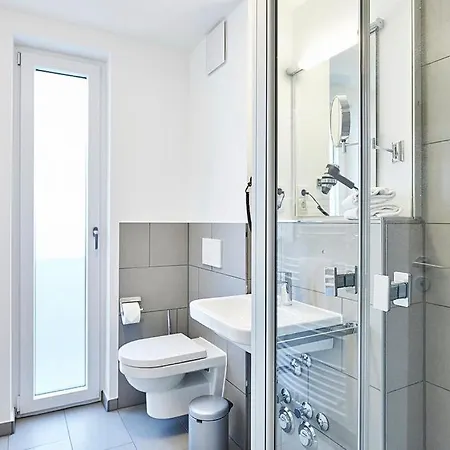 Deichhaeuser Anna Kueste Deichhaeuser Anna Kueste 2-30 * בנסרסיל